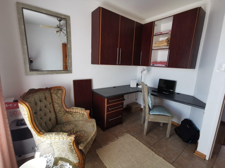 3 Bedroom Property for Sale in Van Der Hoff Park North West